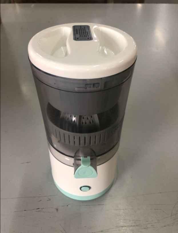 Electric Rechargeable Blender for Fruit Juice Maker