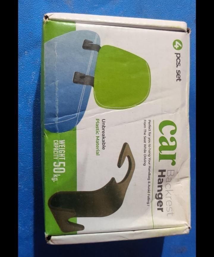 Car Organizer Plastic Hook Hanger for Holding Handbags, Coats, Purses, Bags & Water Bottles (Pack of 04)