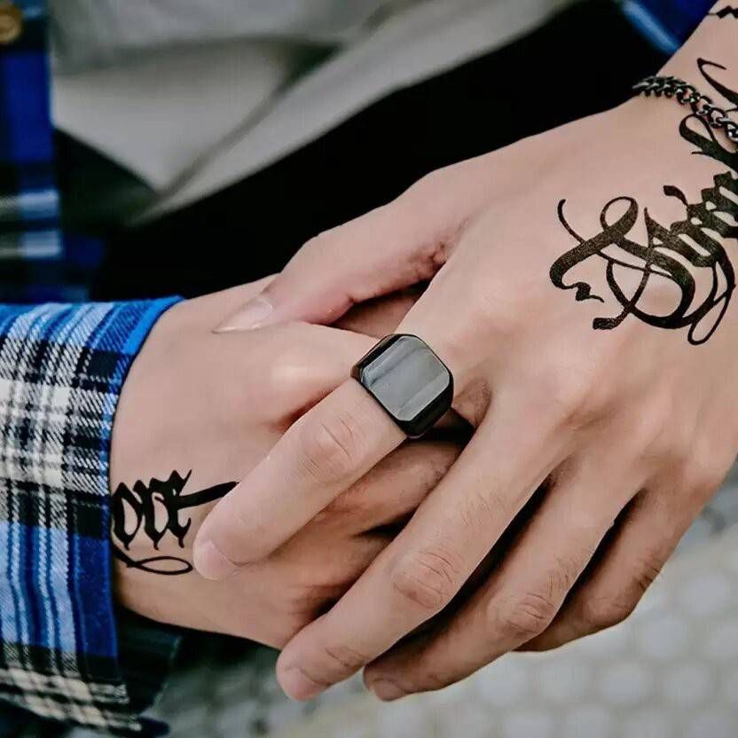 Black Silver Square Vintage Ring