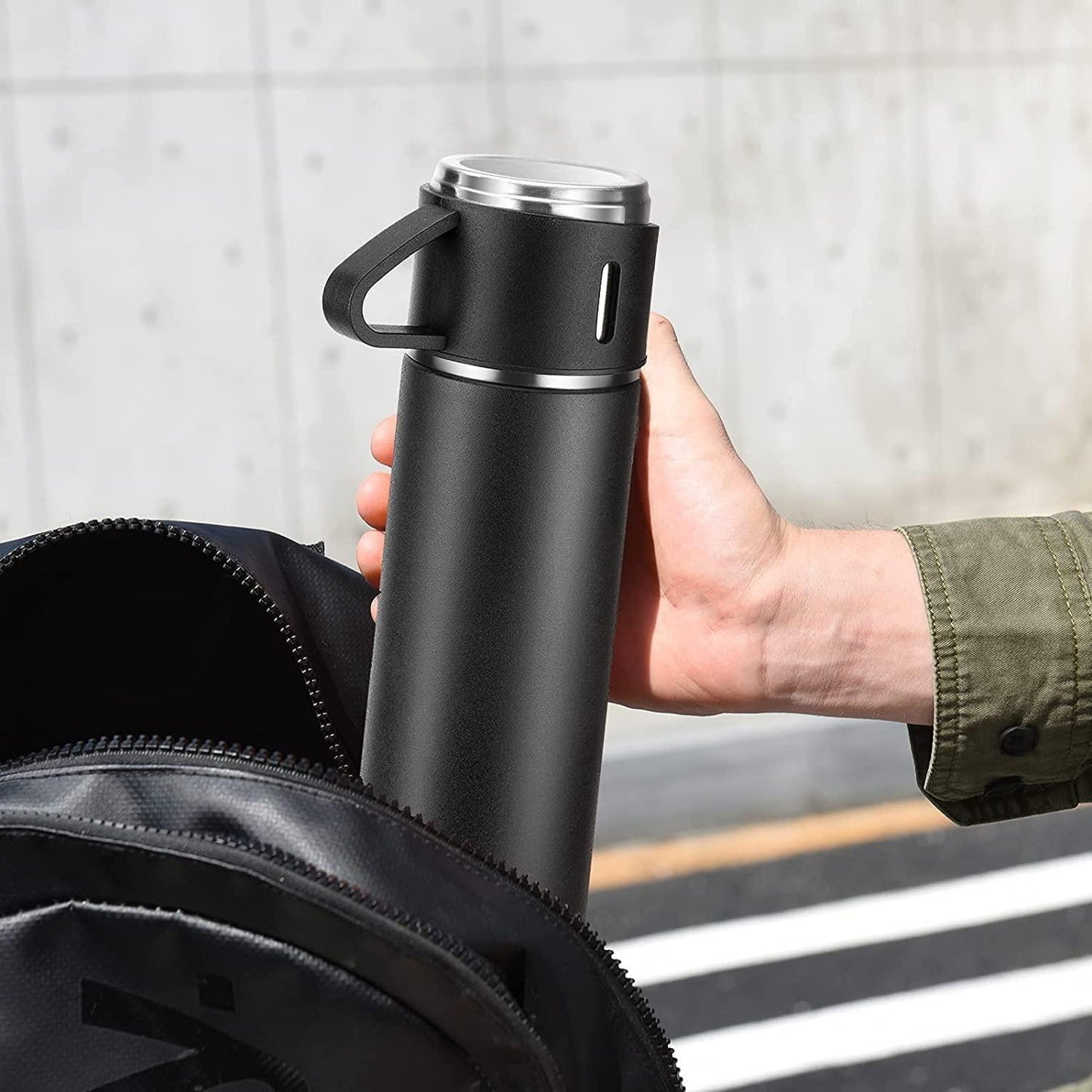 500 ML Double Wall Stainless Steel Thermo Vacuum Insulated Bottle with Two Cups Hot & Cold